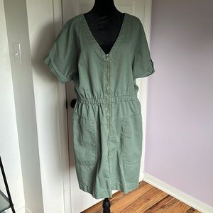 SALE woman’s Xl zip dress
